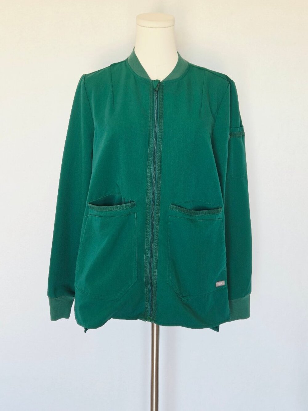 FIGS Technical Collection Bellery Scrub Jacket Zip-Up Multi-Pocket Green